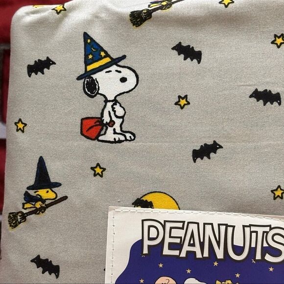 Peanuts Snoopy Halloween full sheet set - Picture 3 of 9